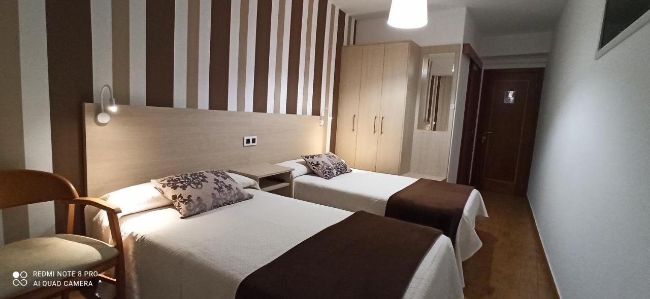 Hostal Rivas フィニステレ エクステリア 写真