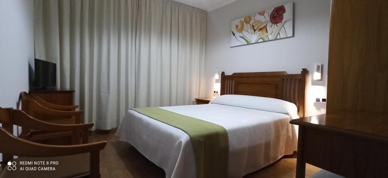 Hostal Rivas フィニステレ エクステリア 写真